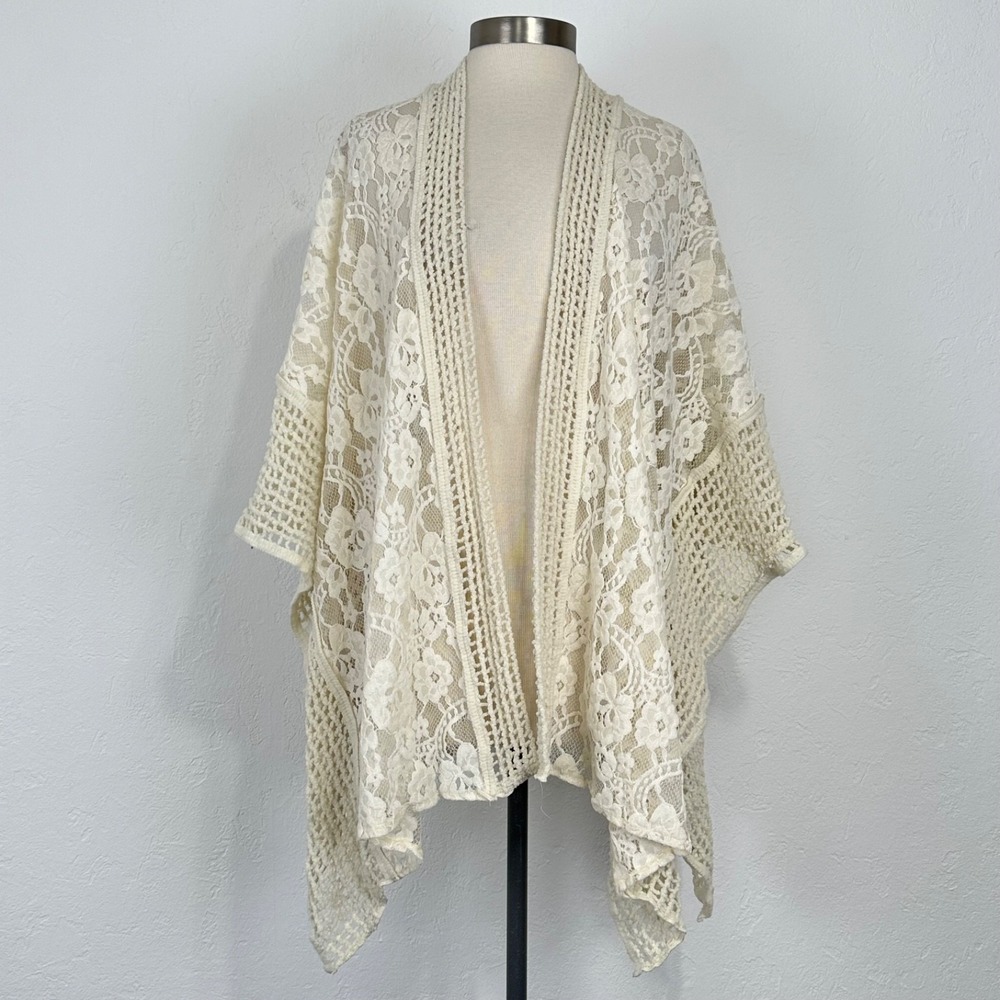 Western Boho Chic Cottagecore Festival Kimono One Size Floral Lace Chunky Knit
